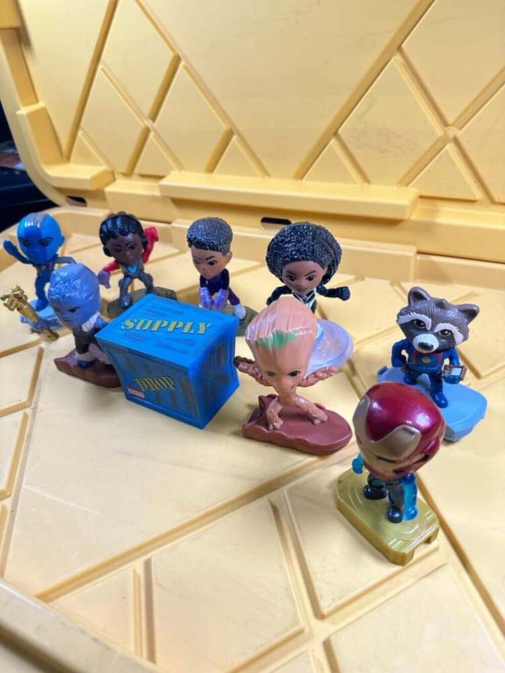 Marvel Action Figure McDonalds Lot of 8 Toys